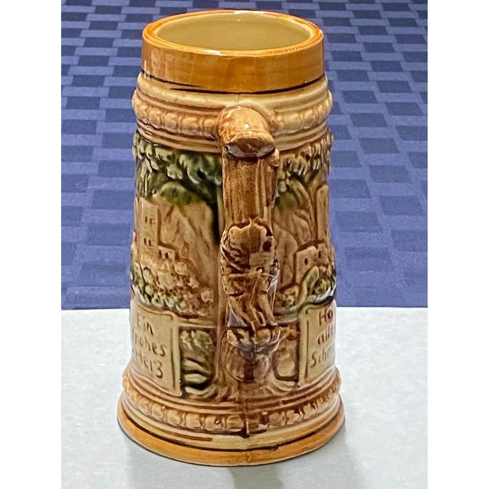 7″ Vintage Japanese Porcelain German Majolica Court Scene Beer Stein‎